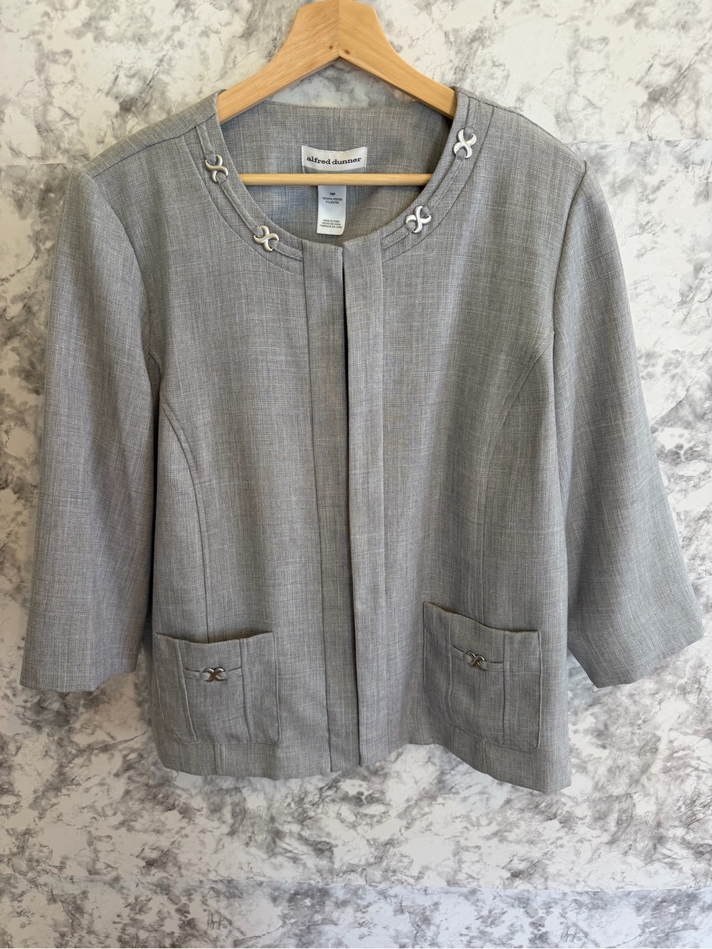 Alfred Dunner Light Gray Collarless Open-Front Jacket
